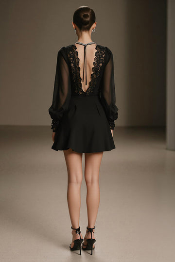 Robe de cocktail courte à manches longues en mousseline de soie noire à col en V profond